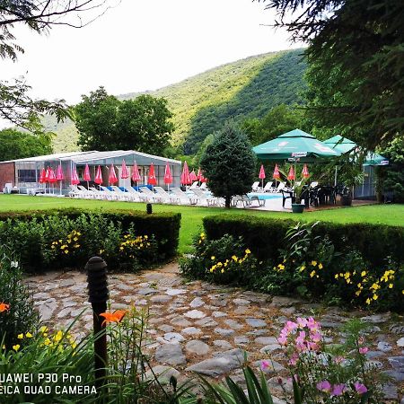 Hotel Divetsite Sliven Екстер'єр фото